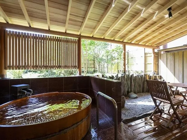 ホテル南風荘 箱根町 3*,